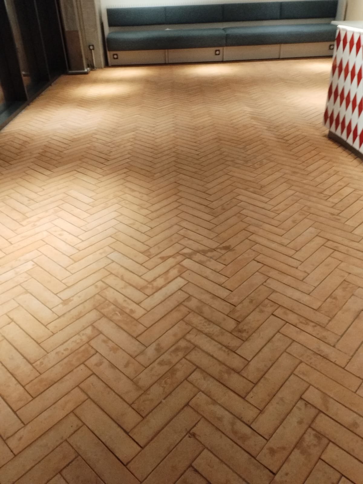 Milk & Coffee – proiect șlefuire marmură